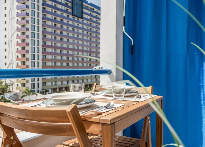 Paraiso Del Sur * Адехе